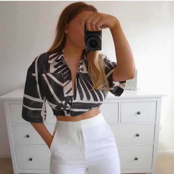 Zara Cropped Top Small - Picture 2 of 5